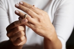 divorce, marriage, 6 signs you re in an unhappy marriage and need to leave, Kissing