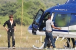 Shah Rukh Khan, Anushka Sharma, srk hires a chopper to reach the sets of zero, Abhay deol