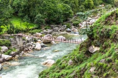 Tirthan Valley: Himachal's Most Peaceful Escape Tirthan Valley: Himachal's Most Peaceful Escape