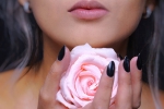 home remidies to get rid of dark lips, home remidies to get rid of dark lips, 10 effective home remedies to make your lips pink naturally, Pomegranate seeds