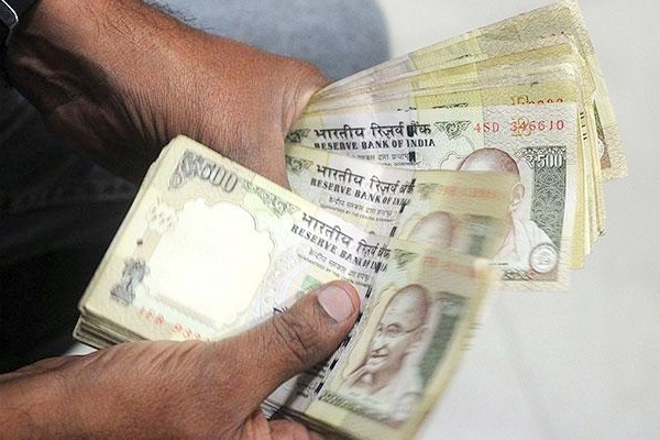 NRIs in UK will get help to deposit banned notes: Indian envoy